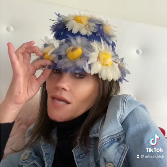 Vintage Floral Spring Hat 1950’s - Picture 7 of 7